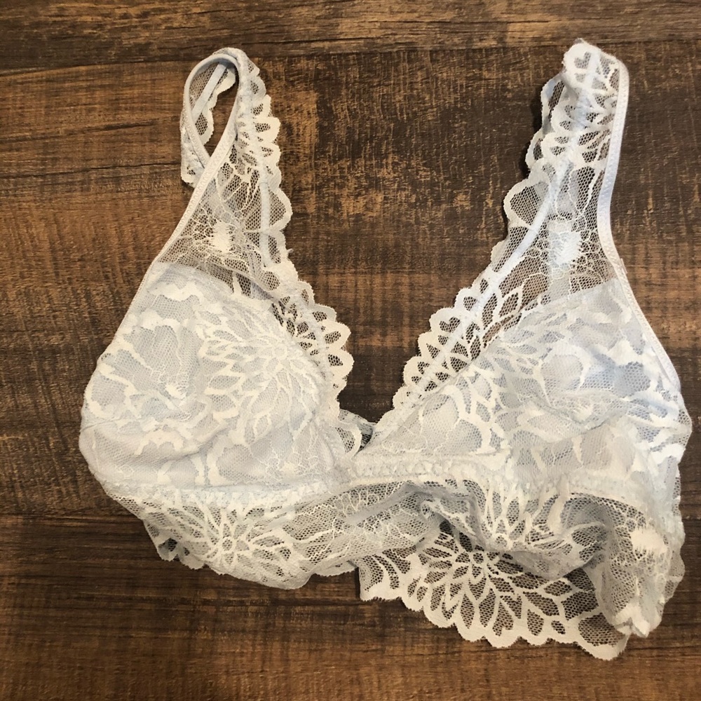 Victoria’s Secret pink bralette